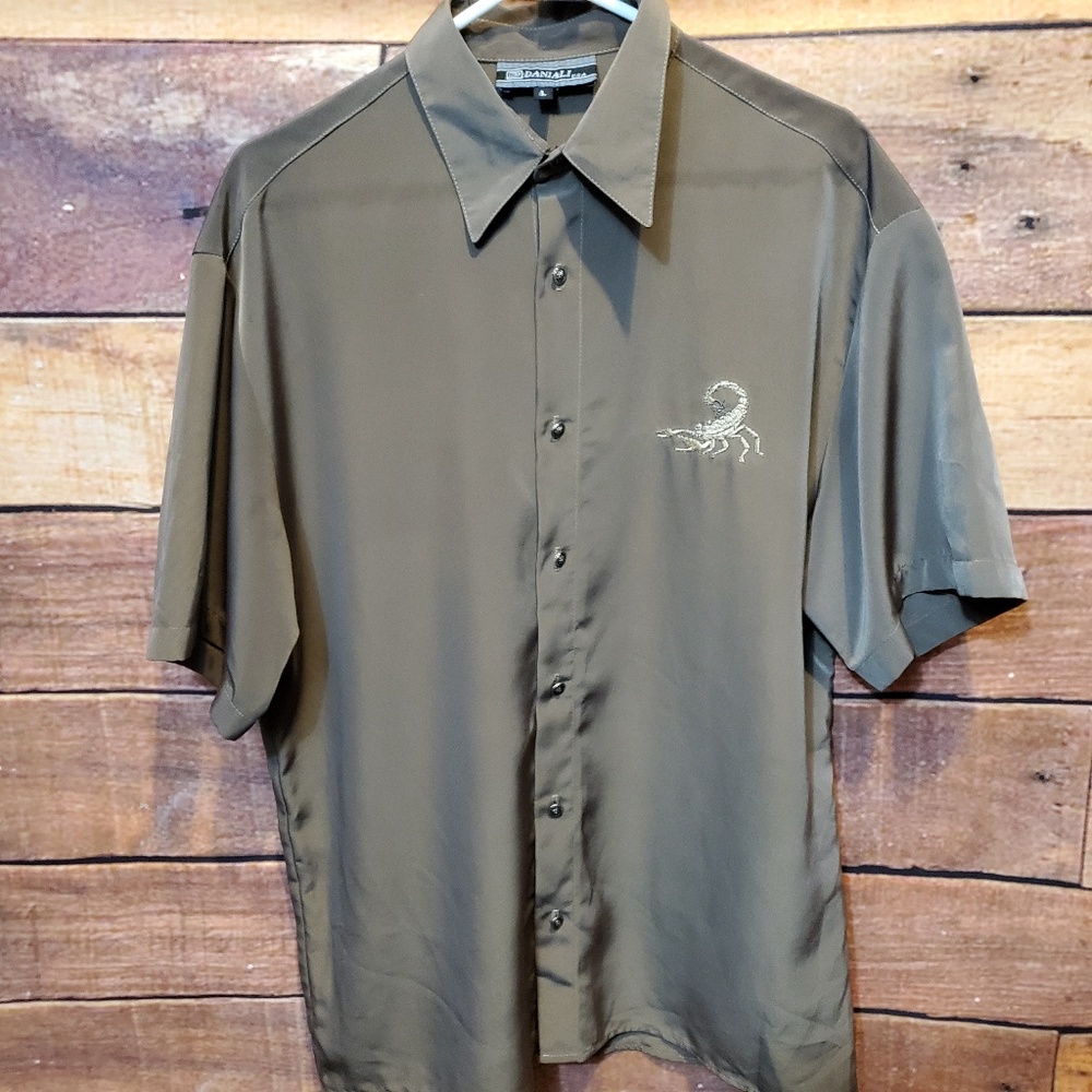 Western Wear Daniali Button Down Scorpion Shirt L